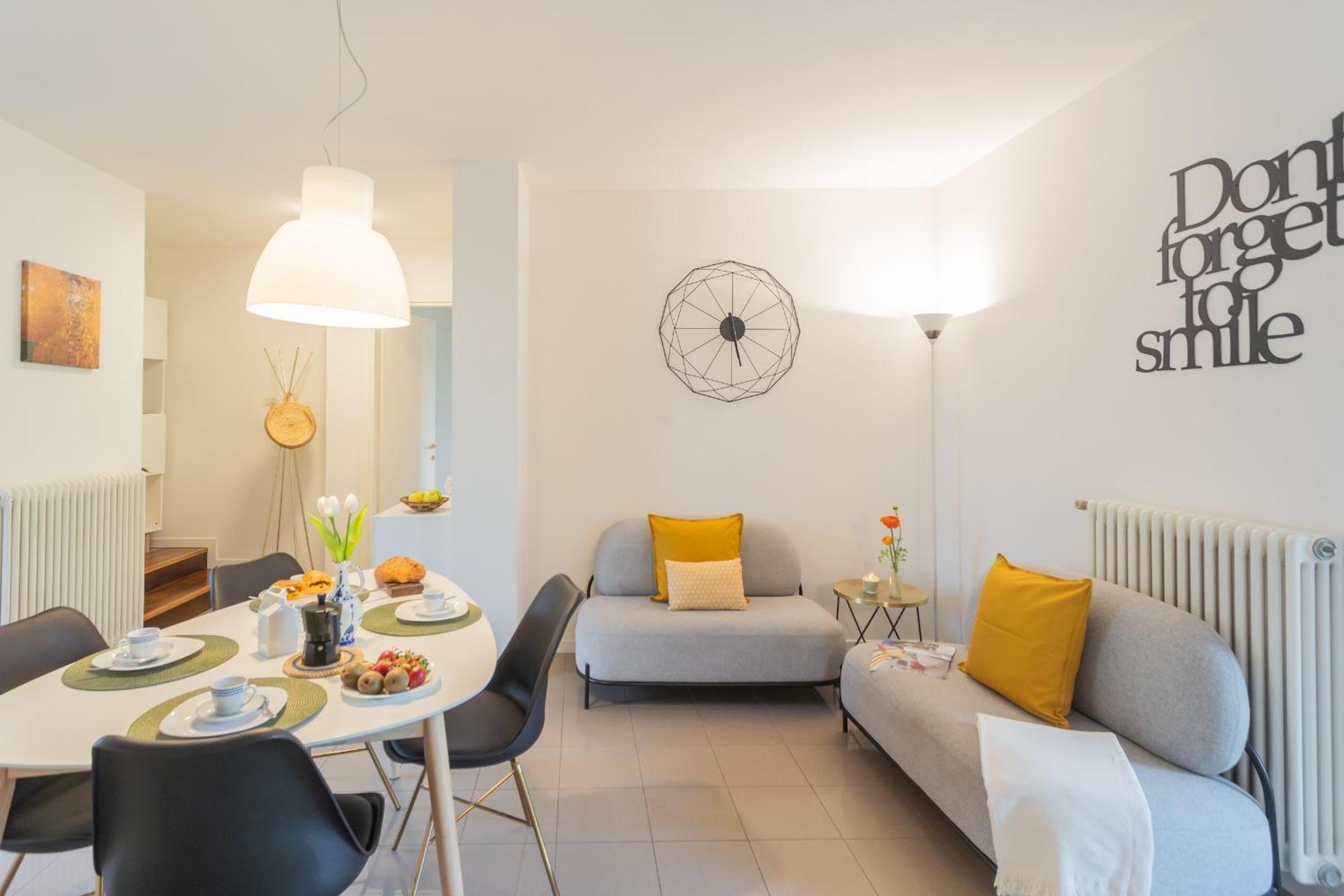 Ponente Balcony & Garden By Rent All Como Gravedona Exterior photo